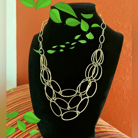 2007 AVON Gold-Tone Oval Link Chain Maille Tiered Necklace - Picture 5 of 5